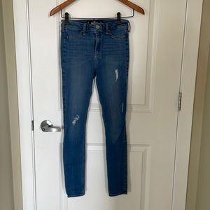 Hollister jeans